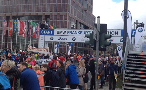 Marathon-Tor beim Frankfurt-Marathon 2013