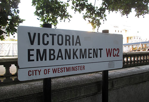 Schild Victoria Embankment