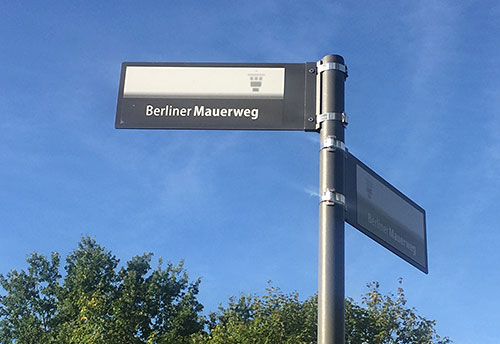 Schild Berliner Mauerweg