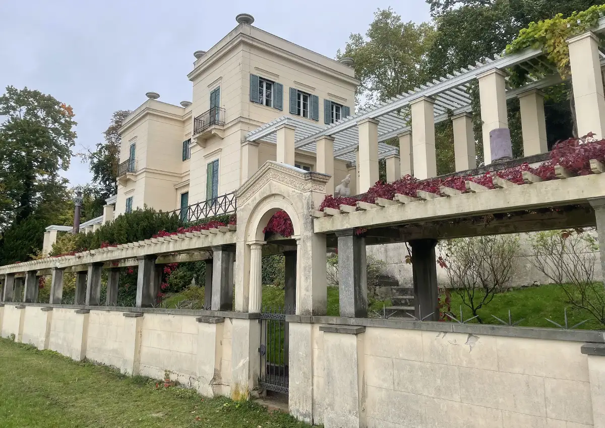Historisches Gebäude: Casino des Schlosses Glienicke