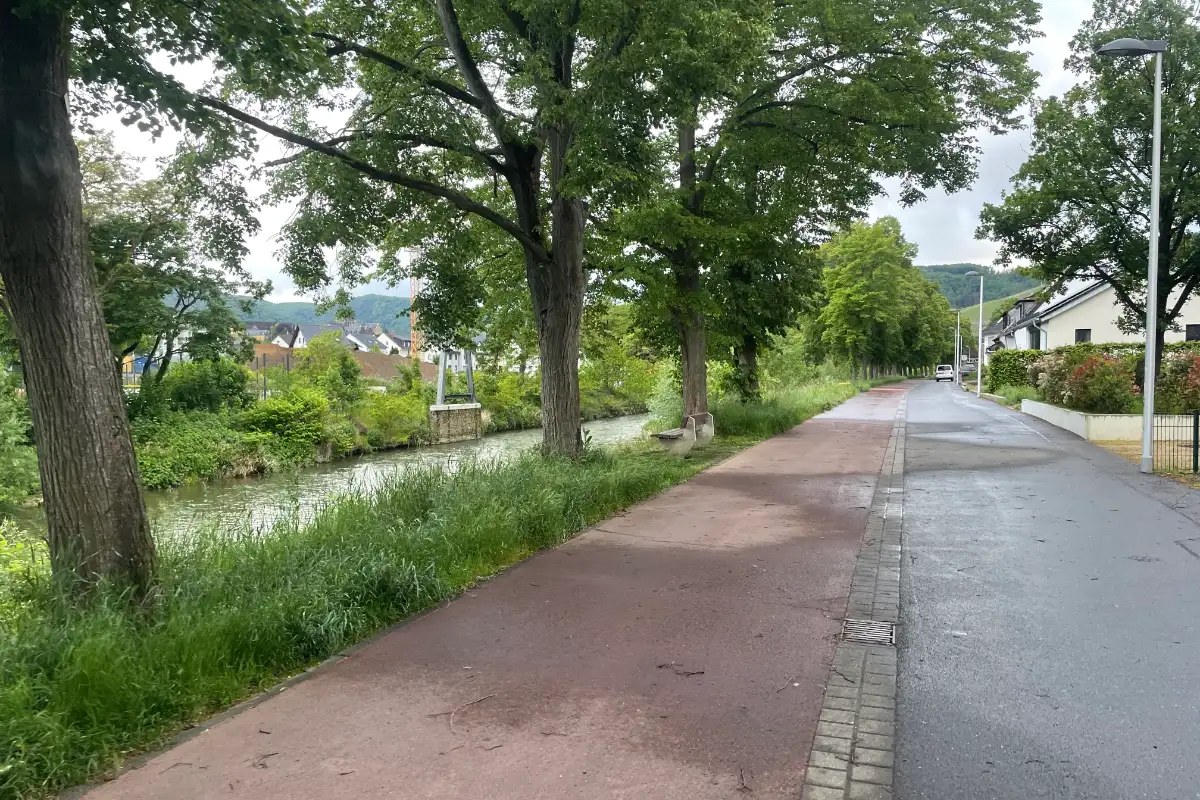 Rad- und Fußweg an der Ahr