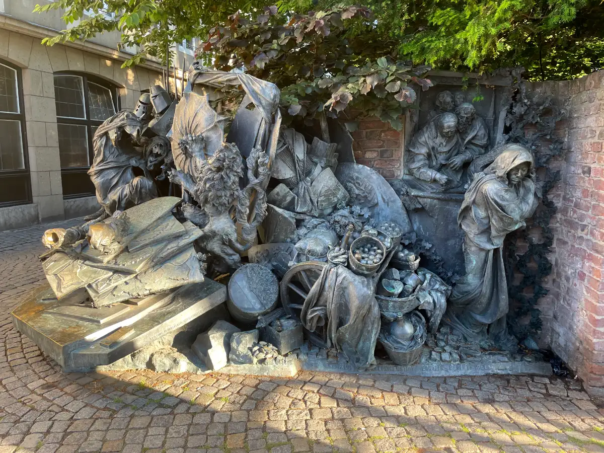 Figurengruppe Stadterhebungsmonument