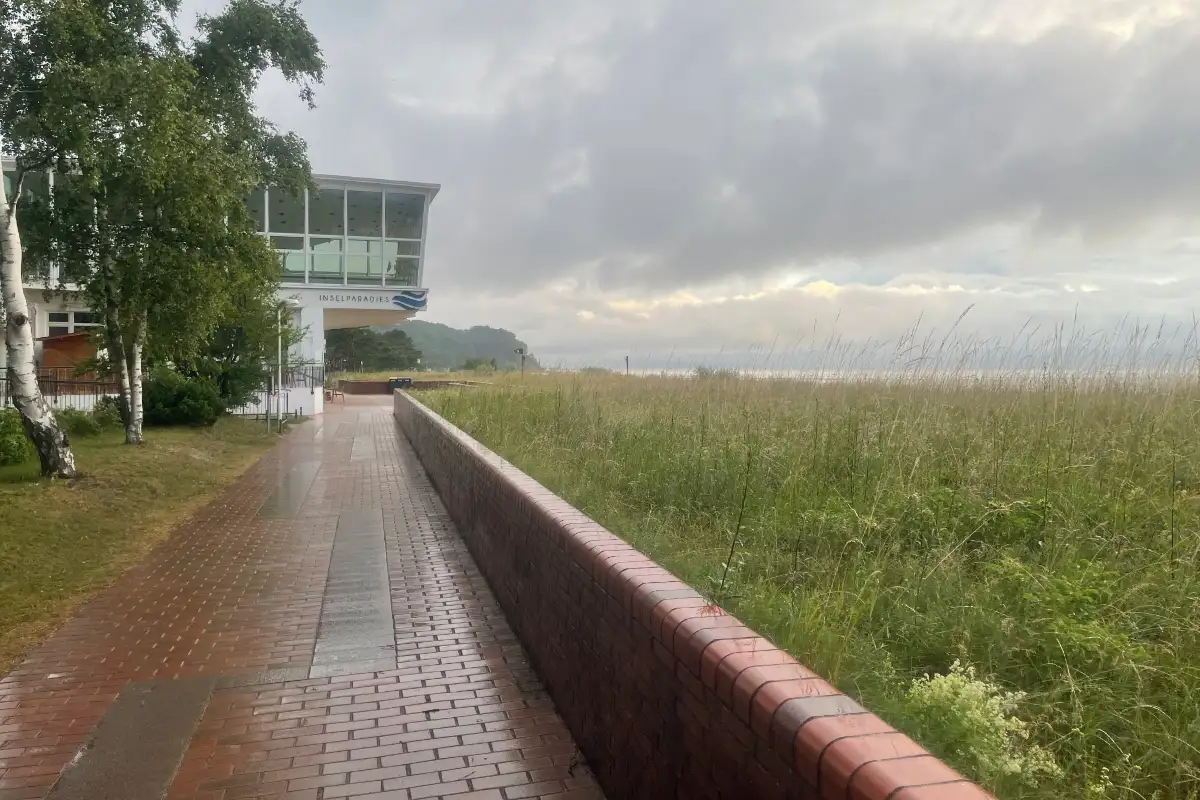 Regennasse Promenade